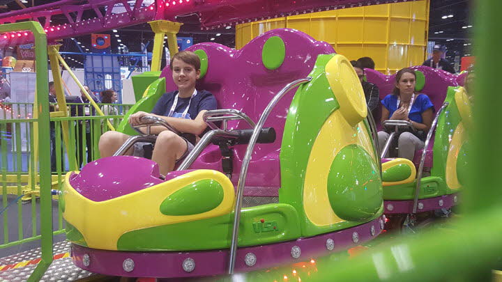 2017_IAAPA_SBFVISA_SpinningFigure8