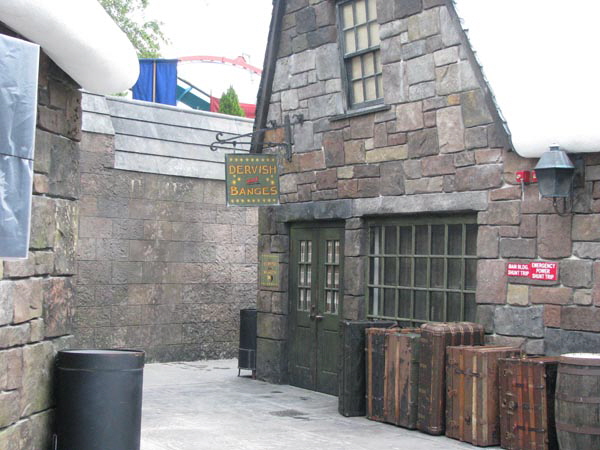 2010_06_Potter_Hogsmeade07