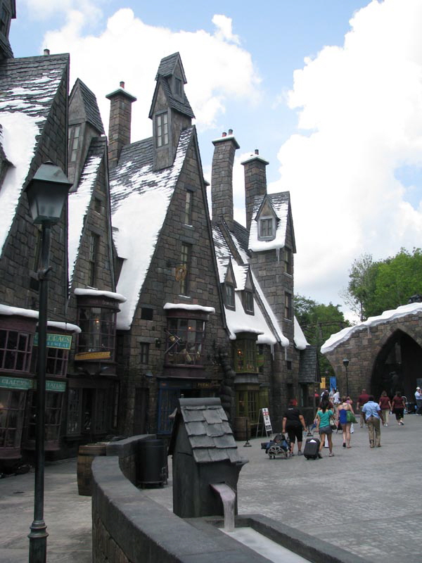 2010_06_Potter_Hogsmeade09