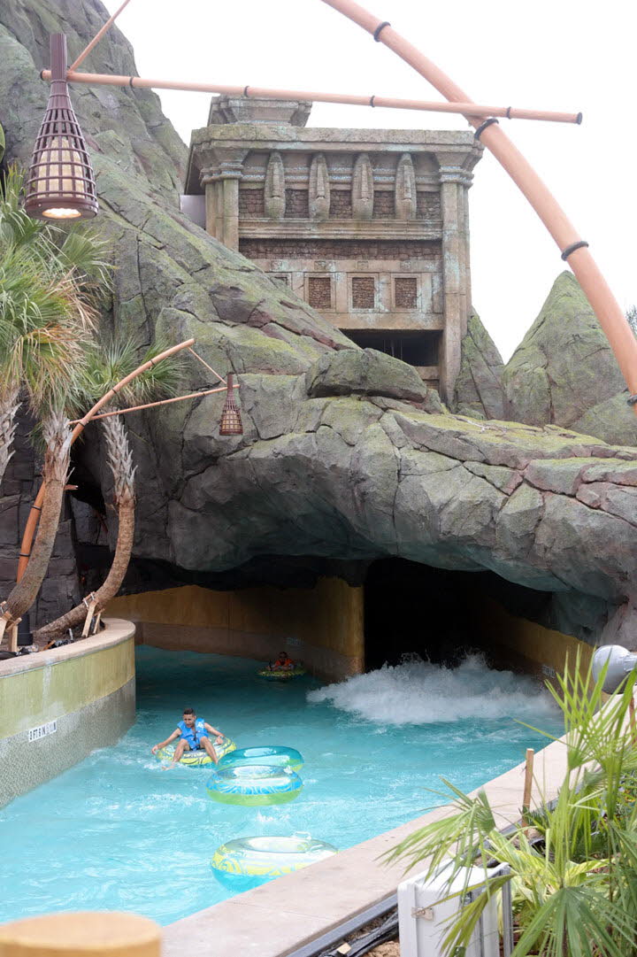 VolcanoBay23_ActionRiver